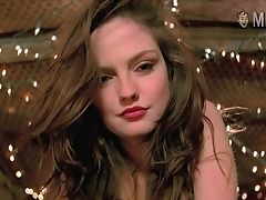 Damn Right And Sexy Looking Actress Emily Meade And Her Nice Titties Flashed